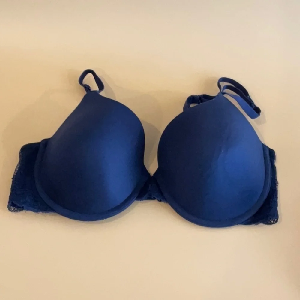 Gillian & O’Malley 2 padded bras navy/black